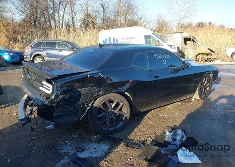 2021 Dodge Challenger R/T из США, поврежденный, VIN 2C3CDZBTXMH676619